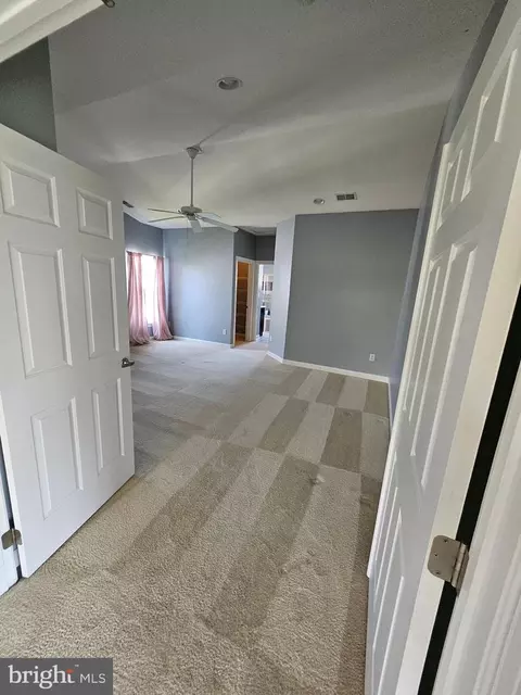 Entry Way - 14 Meridian Blvd, Bear, DE 19701 photo 14 of 17