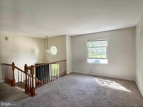 Living - 226 Cheyenne Dr, Bear, DE 19701 photo 1 of 2