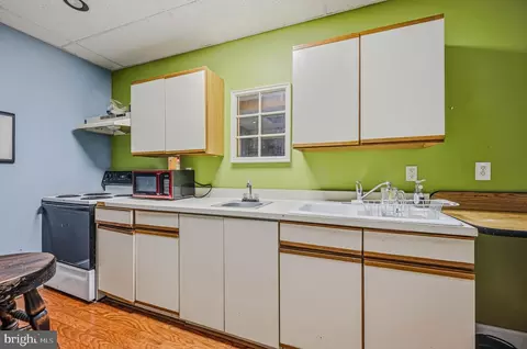 Kitchen - 2 Mica St, Townsend, DE 19734 photo 3 of 3