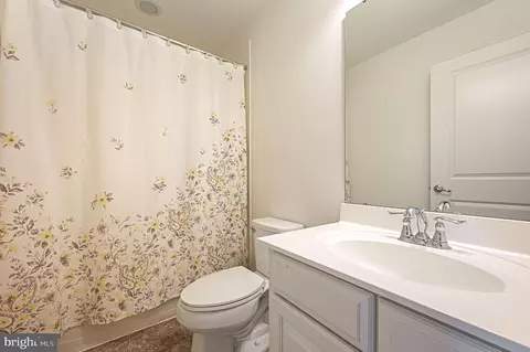 Bath - 1252 Carrick Ct, Middletown, DE 19709 photo 2 of 2
