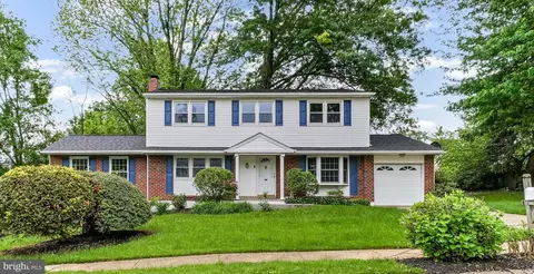 5 Crown Ct, Wilmington, DE 19810