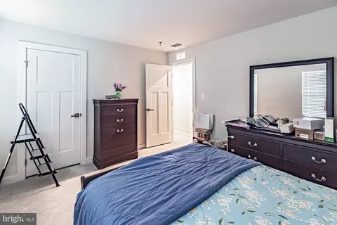 Bedroom - 604 Longleaf Dr, Newark, DE 19702 photo 5 of 6