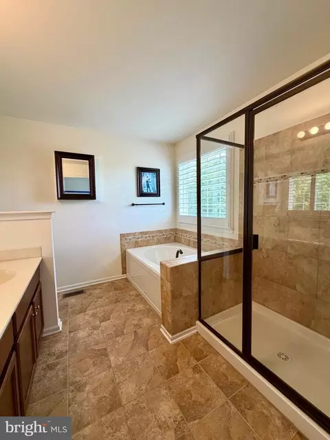 Bath - 267 Ann Dr, Middletown, DE 19709 photo 2 of 5