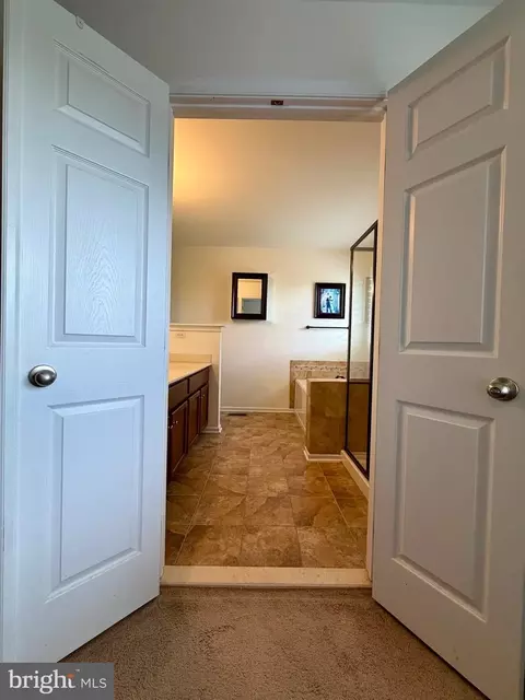 Entry Way - 267 Ann Dr, Middletown, DE 19709 photo 4 of 8