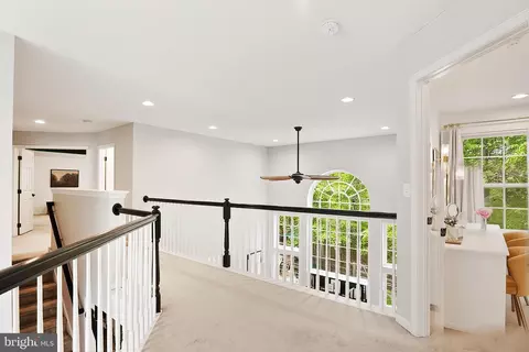 Entry Way - 121 Glencoe Ct, Newark, DE 19702 photo 11 of 12
