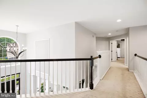 Entry Way - 121 Glencoe Ct, Newark, DE 19702 photo 10 of 12