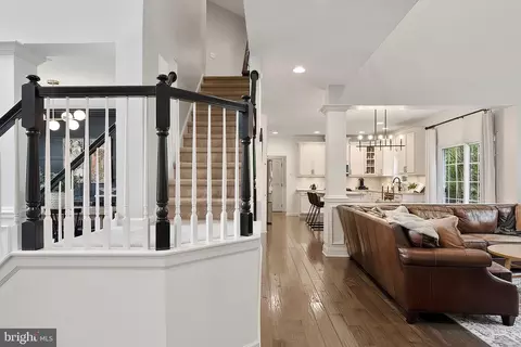 Entry Way - 121 Glencoe Ct, Newark, DE 19702 photo 6 of 12