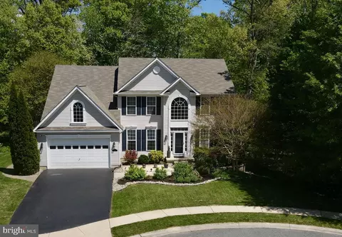 121 Glencoe Ct, Newark, DE 19702