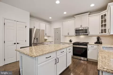 Kitchen - 121 Glencoe Ct, Newark, DE 19702 photo 1 of 4
