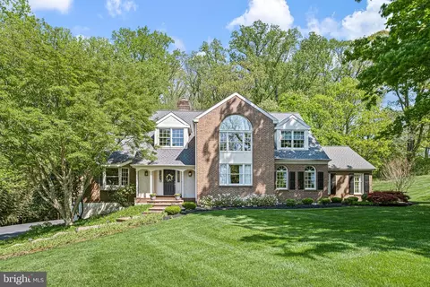 14 Crimson Dr, Hockessin, DE 19707