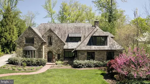 1002 Overbrook Rd, Wilmington, DE 19807