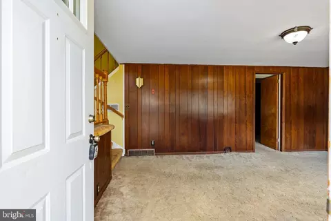 Entry Way - 723 S Harmony Rd, Newark, DE 19713 photo 1 of 3