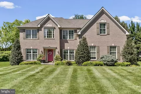 19 Bradley Dr, Wilmington, DE 19803
