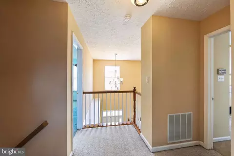 Entry Way - 222 W Hope Ct, Bear, DE 19701 photo 3 of 4