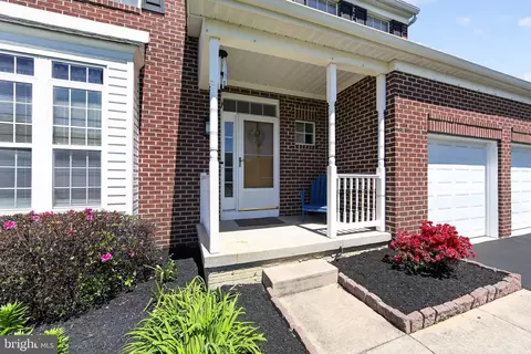 Exterior - 222 W Hope Ct, Bear, DE 19701 photo 2 of 10