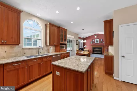Kitchen - 222 W Hope Ct, Bear, DE 19701 photo 1 of 4