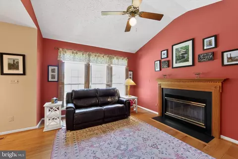 Living - 222 W Hope Ct, Bear, DE 19701 photo 2 of 3