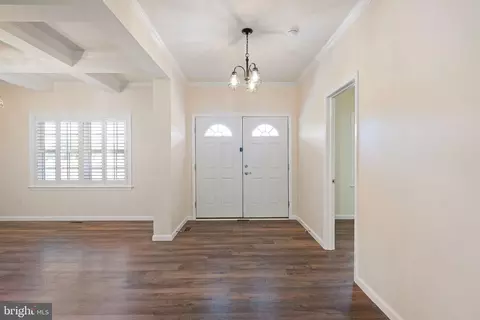 Entry Way - 5916 Summit Bridge Rd, Townsend, DE 19734 photo 3 of 6