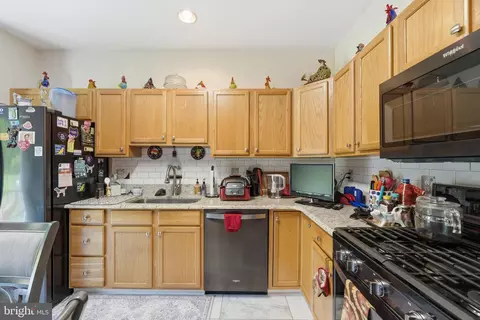 Kitchen - 623 Kendall Dr, Bear, DE 19701 photo 4 of 7