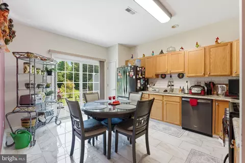 Kitchen - 623 Kendall Dr, Bear, DE 19701 photo 1 of 7