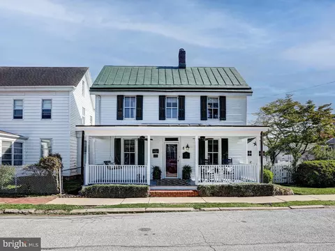 8 Crawford St, Middletown, DE 19709