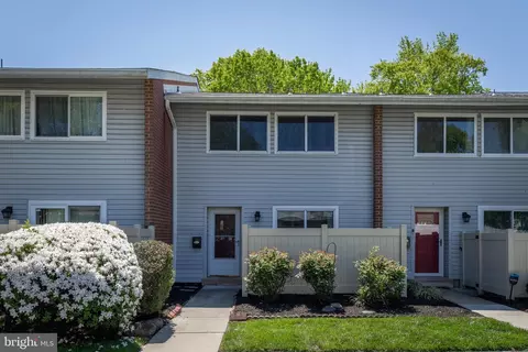 8 Mallow Pl, Wilmington, DE 19810