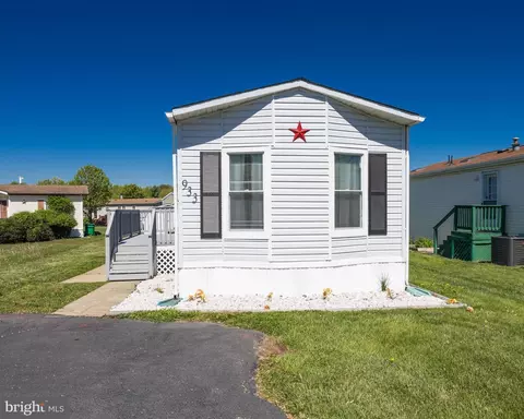 933 Laura Lee Cir #187, Bear, DE 19701