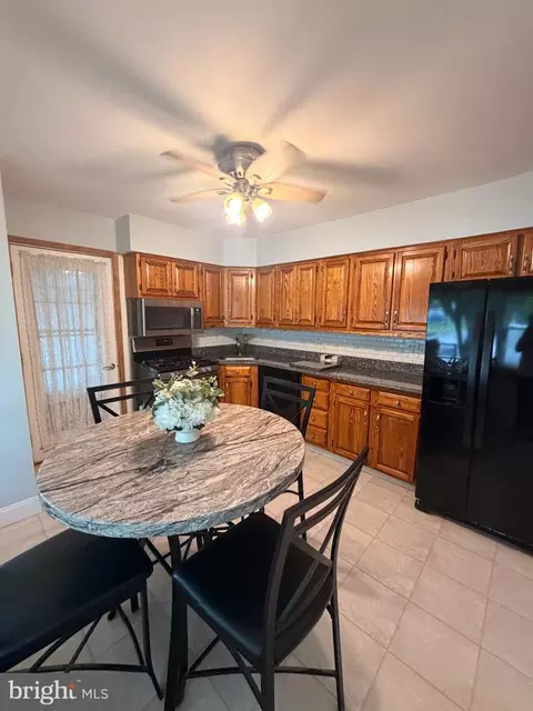 Kitchen - 6 Lynch Farm Dr, Newark, DE 19713 photo 3 of 3