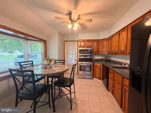 Kitchen - 6 Lynch Farm Dr, Newark, DE 19713 photo 1 of 3