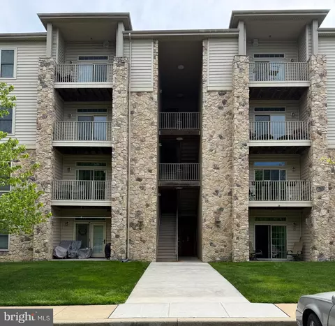 1000 Fountainview Cir #1301, Newark, DE 19713