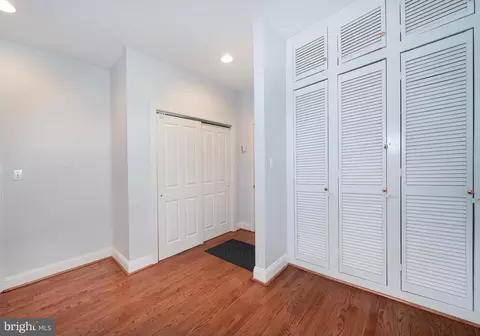 Entry Way - 9 E Aldine Dr, Hockessin, DE 19707 photo 5 of 9