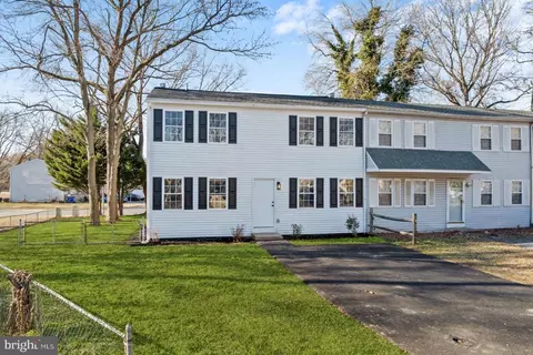 12 Heron Ct, Newark, DE 19702