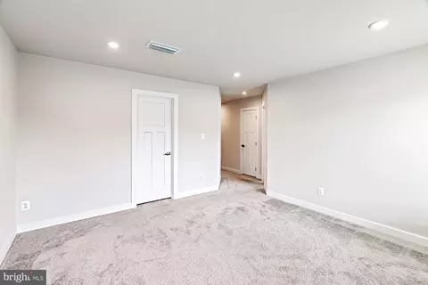 Entry Way - 311 Pine View Dr, Newark, DE 19702 photo 10 of 11