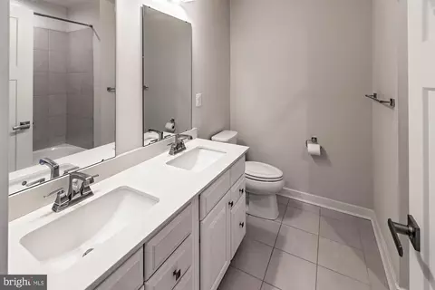 Entry Way - 311 Pine View Dr, Newark, DE 19702 photo 9 of 11