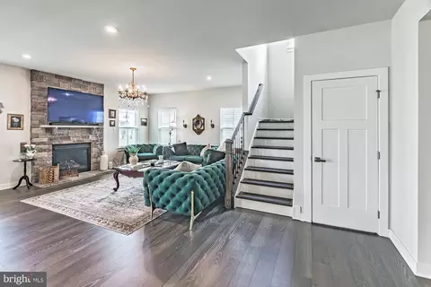 Entry Way - 311 Pine View Dr, Newark, DE 19702 photo 4 of 11
