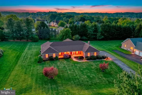 318 Detjen Dr, Hockessin, DE 19707