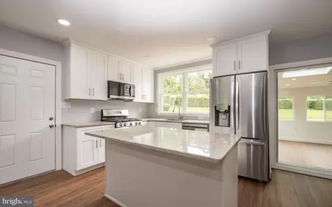 29 Beekman Rd, Wilmington, DE 19809