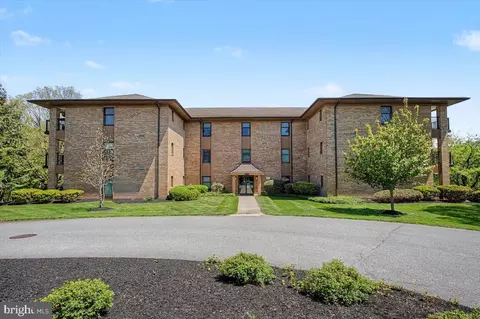 3207 Falcon Ln #123, Wilmington, DE 19808