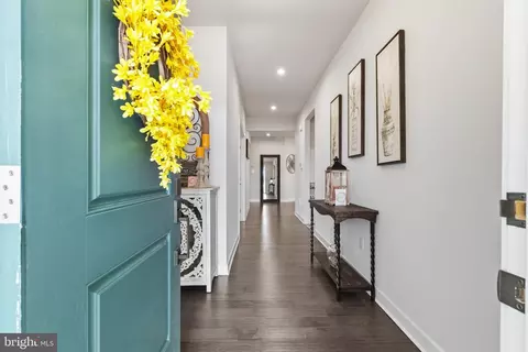 Entry Way - 1105 Kayla Ln, Townsend, DE 19734 photo 2 of 16