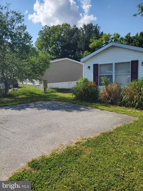35 Main Dr #66, Townsend, DE 19734 photo 2