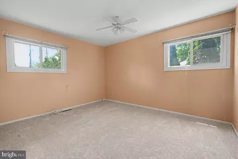 Bedroom - 602 Shue Dr, Newark, DE 19713 photo 1 of 4