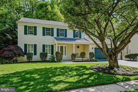 395 St Regis Dr, Newark, DE 19711