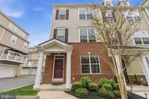 3579 Naamans Dr, Claymont, DE 19703