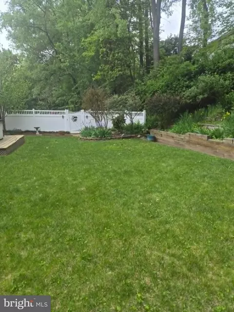 Exterior - 8 Glen View Pl, Newark, DE 19711 photo 8 of 8