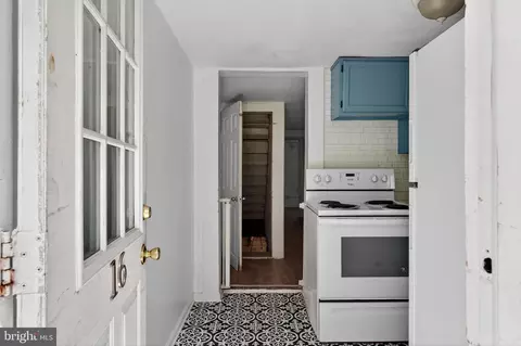 Entry Way - 16 White Clay Dr, Newark, DE 19711 photo 1 of 6