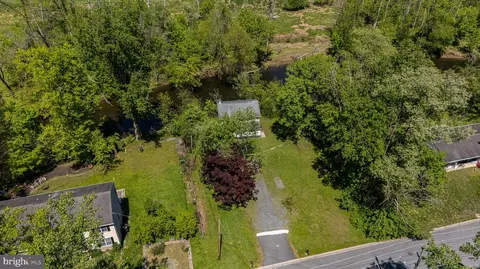 View/Area - 16 White Clay Dr, Newark, DE 19711 photo 8 of 10