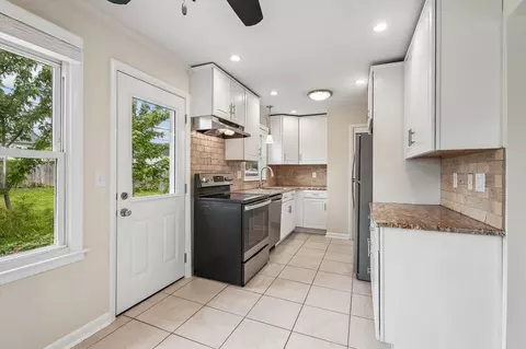 Kitchen - 120 E Rutherford, Newark, DE 19713 photo 1 of 5