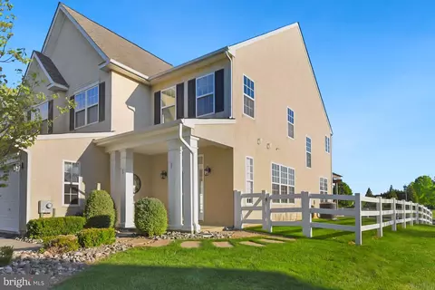 Exterior - 152 Springfield Cir, Middletown, DE 19709 photo 2 of 4