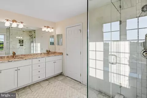 Bath - 152 Springfield Cir, Middletown, DE 19709 photo 3 of 5