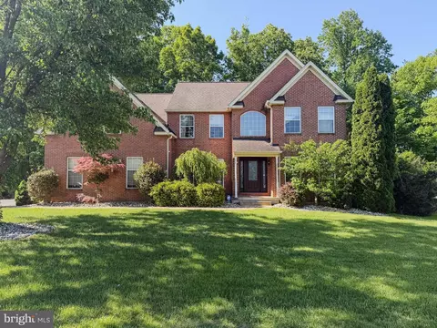 13 Whirlaway Dr, Bear, DE 19701